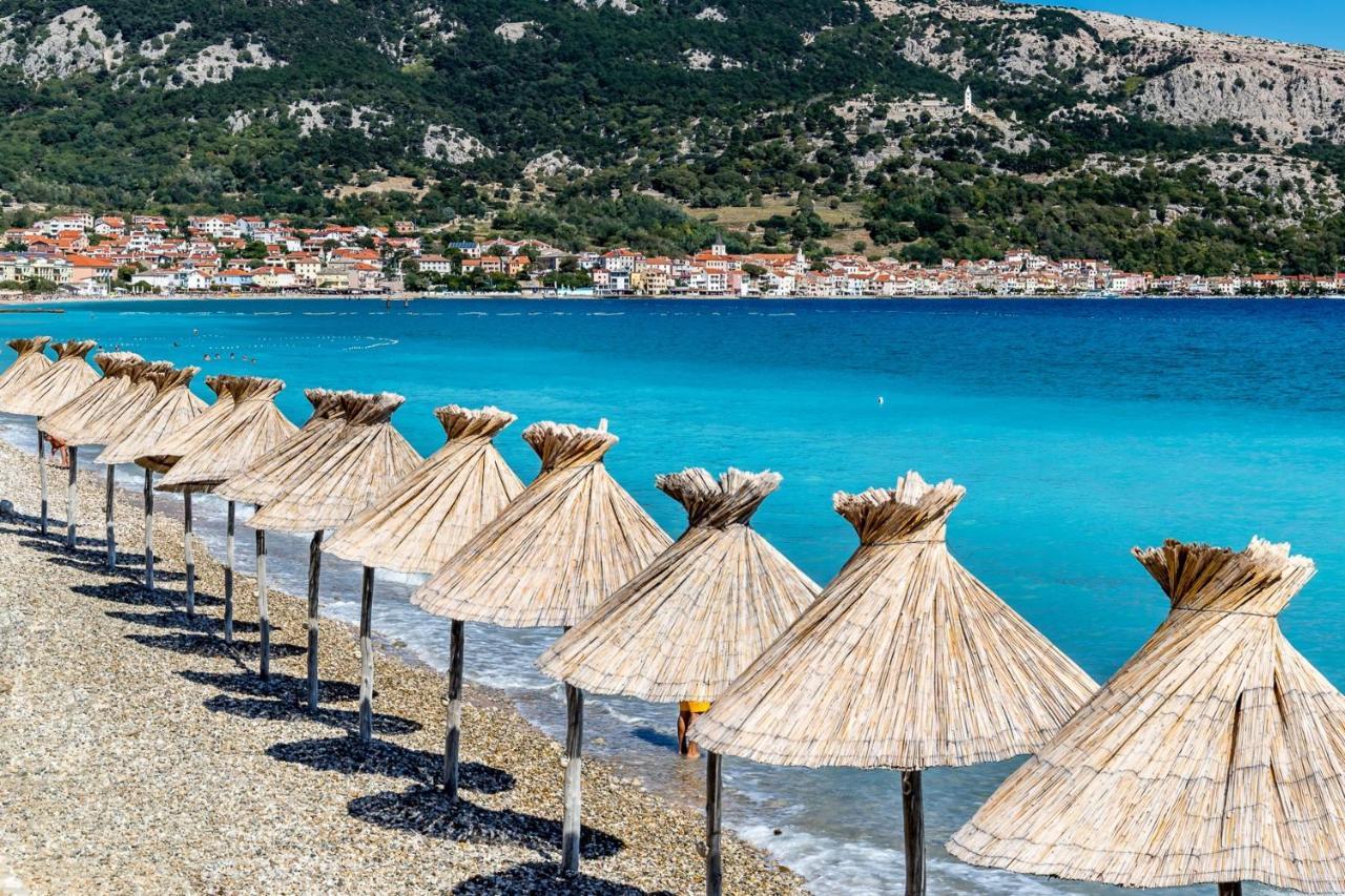 Apartments By The Sea Baska, Krk - 18845 المظهر الخارجي الصورة
